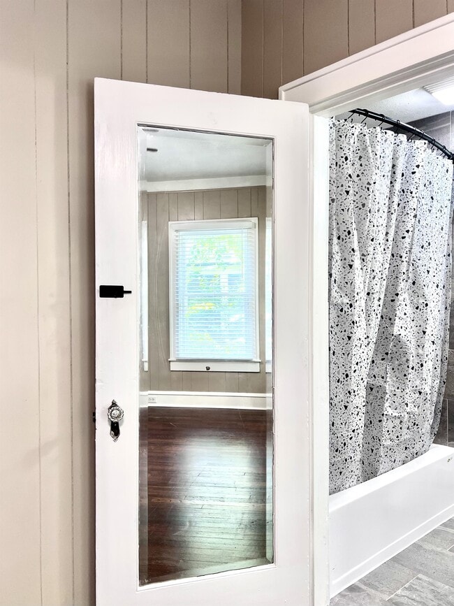 Building Photo - 2808 Morrow Ave