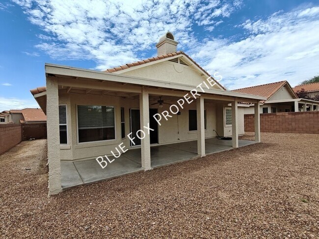 Building Photo - 710 W Calle Alta Loma