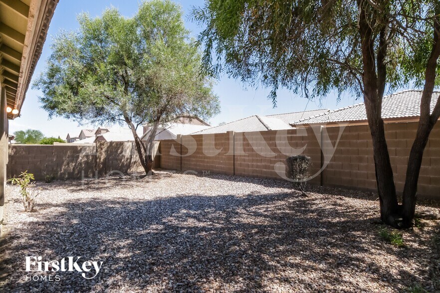 Building Photo - 3849 W South Butte Rd