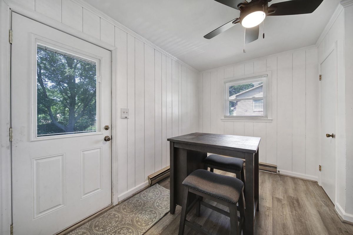 Building Photo - 4301 Briarhill Dr