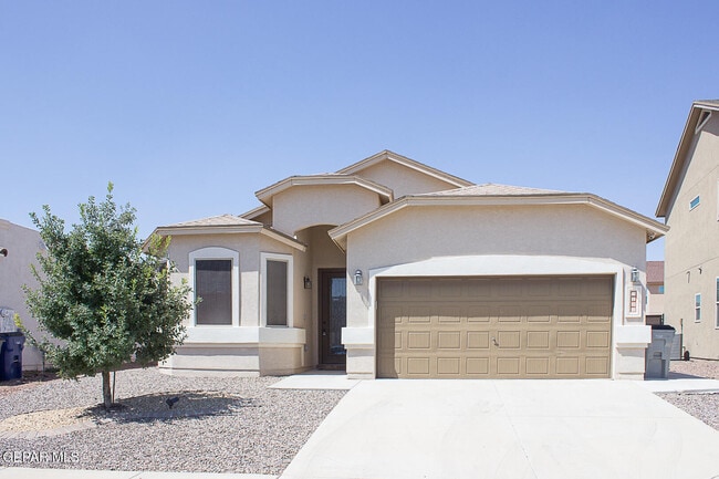 Primary Photo - 3705 Loma Dante