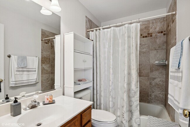 Building Photo - 1094 Manchester Cir