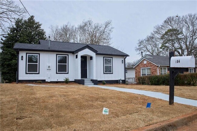 Building Photo - 184 Scott St NW