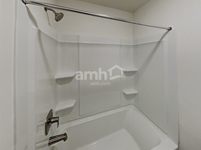 Building Photo - 2673 3340 South St