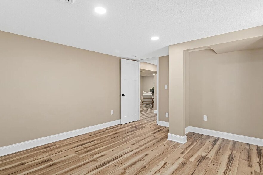 Building Photo - 4408 4th Ave S