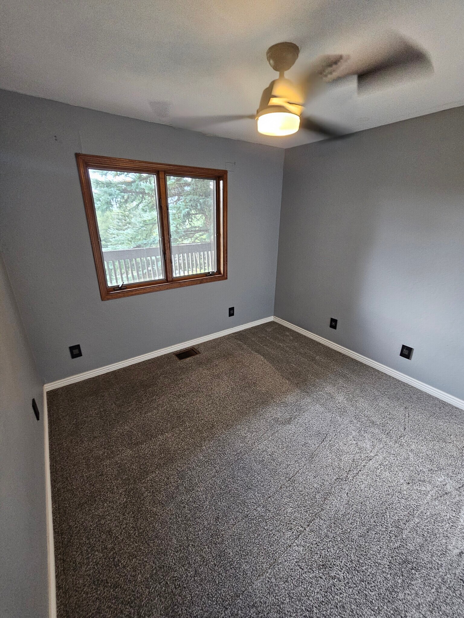 Building Photo - 2605 N Pinon Ridge Dr