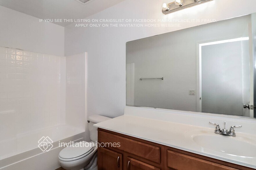 Building Photo - 11538 W Palo Verde Ave