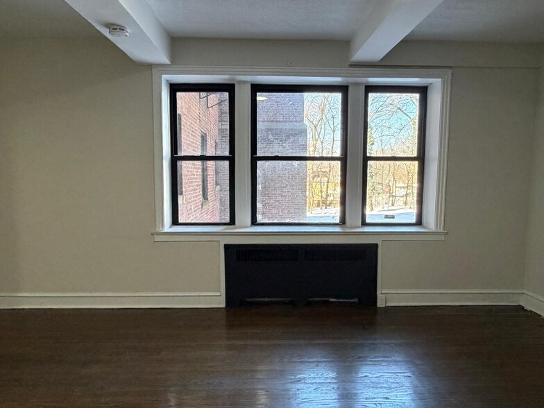 Building Photo - 195 Prospect St