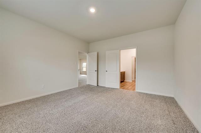 Building Photo - 644 Aqueduct Dr