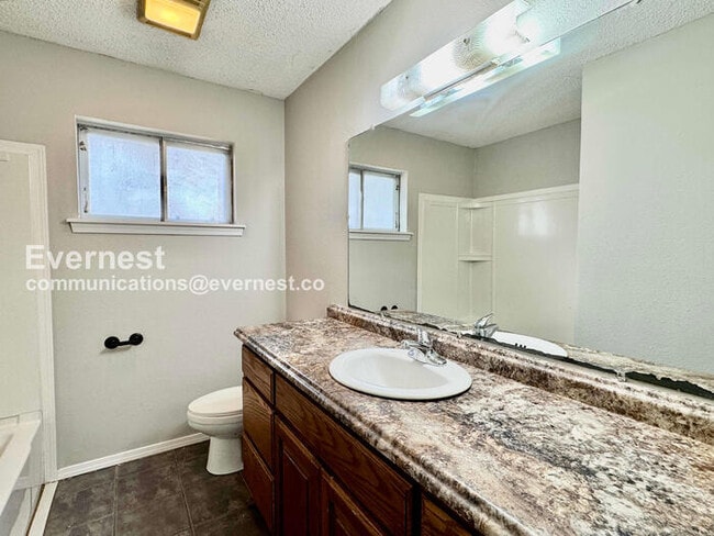 Building Photo - 30166 East 149th St S