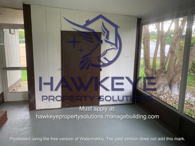 Building Photo - 530 Skyline Dr E