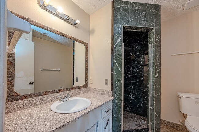 Building Photo - 9318 Benning Dr