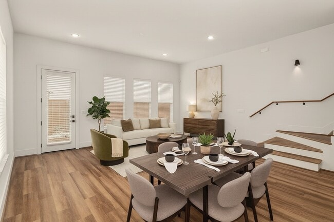 Building Photo - 6012 Knox St