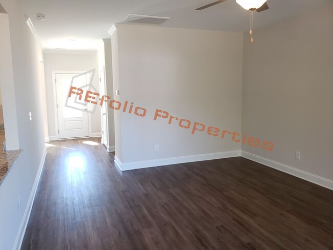 Building Photo - Charming 4 Bedroom, 2.5 Bath, 2-Car Garage...