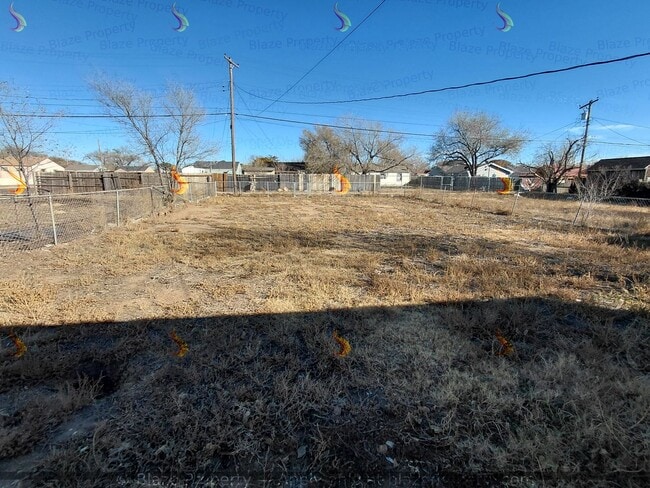 Building Photo - Fully Renovated Home with Spacious Yard – Move-In Ready!