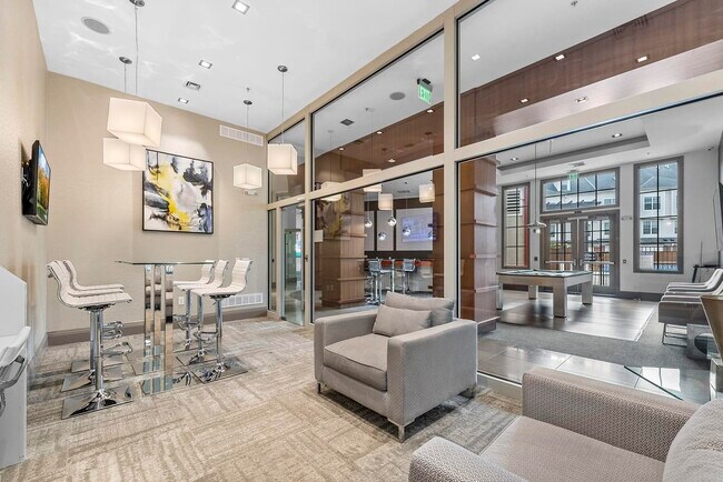 Building Photo - 302 Constitution Ave