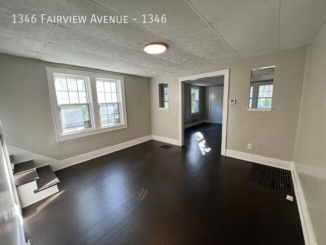 Building Photo - 1346 Fairview Ave