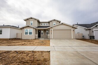 Building Photo - Brand New 3 bed 2.5 bath with flex room North Meridian
