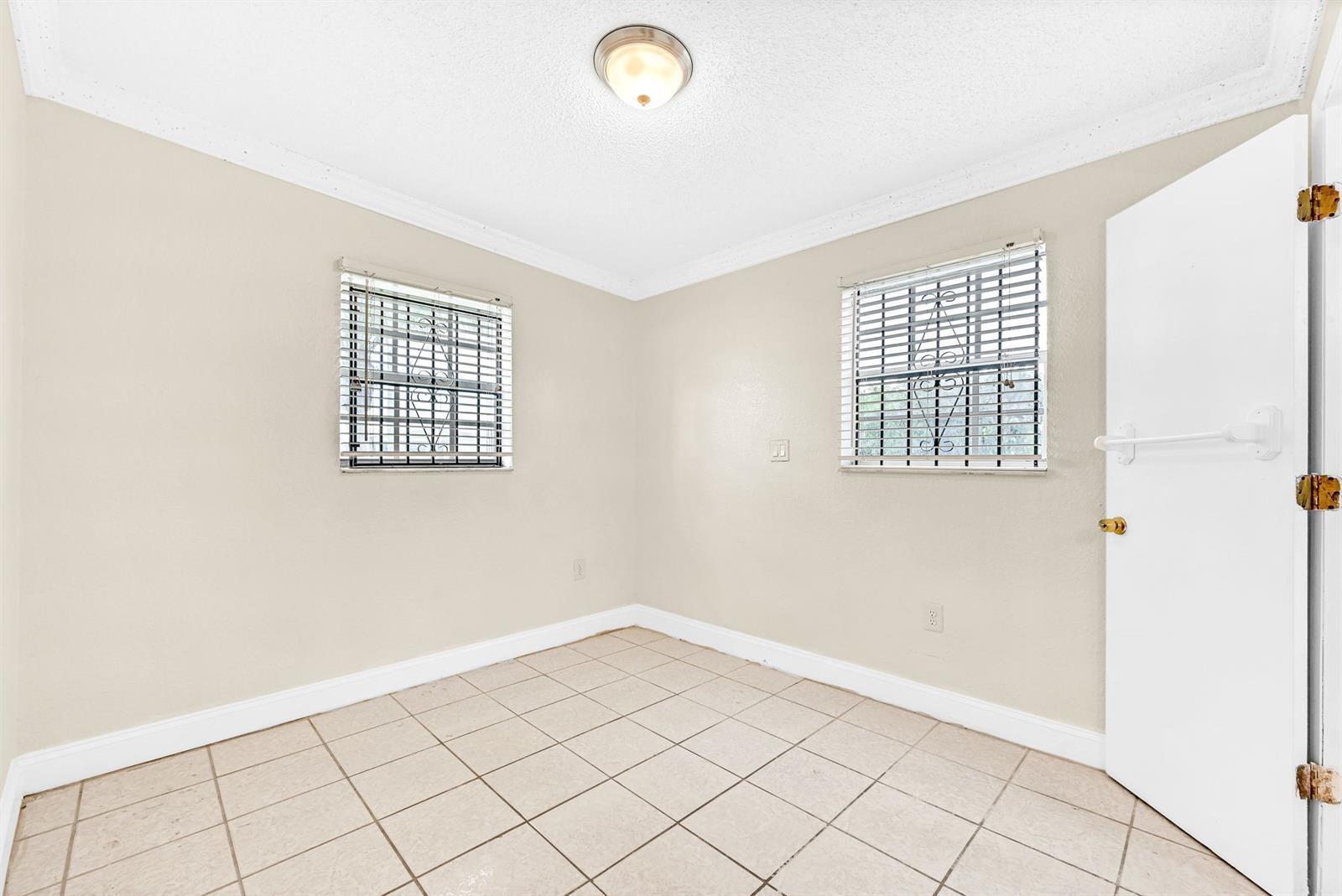 Building Photo - 15710 NW 19th Ave