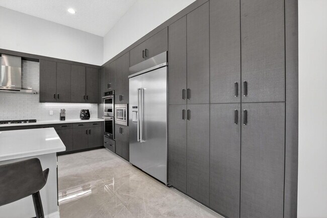 Building Photo - 17358 Santaluce Mnr