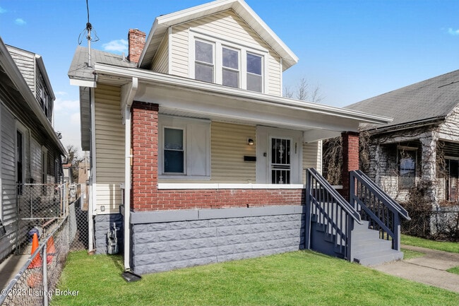 Building Photo - 1821 W Lee St