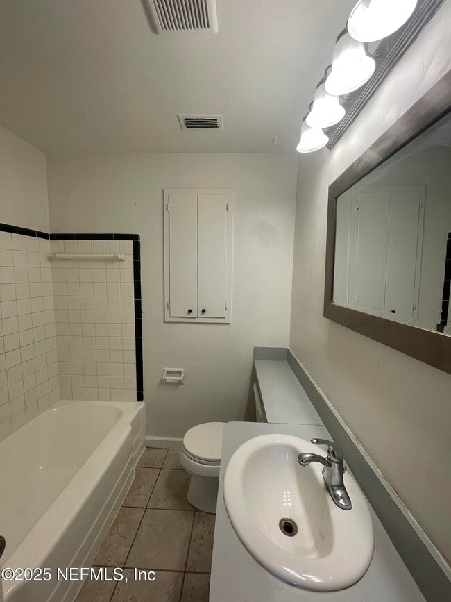 Building Photo - 5258 Janice Cir S