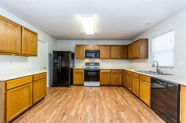 Building Photo - 8709 Stonebriar Ln