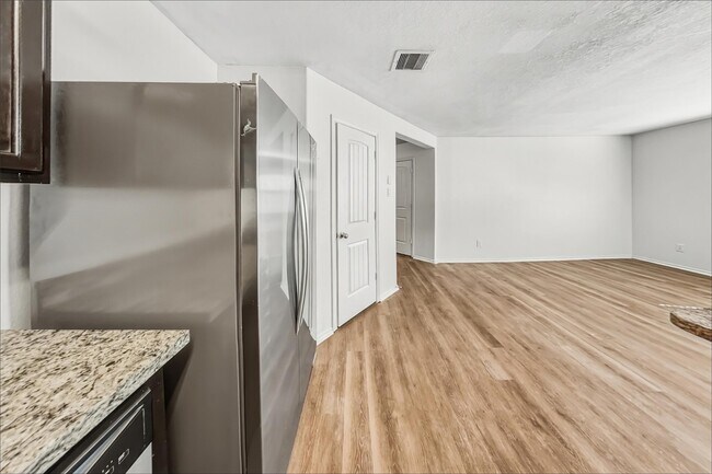 Building Photo - 7211 Alava Dr