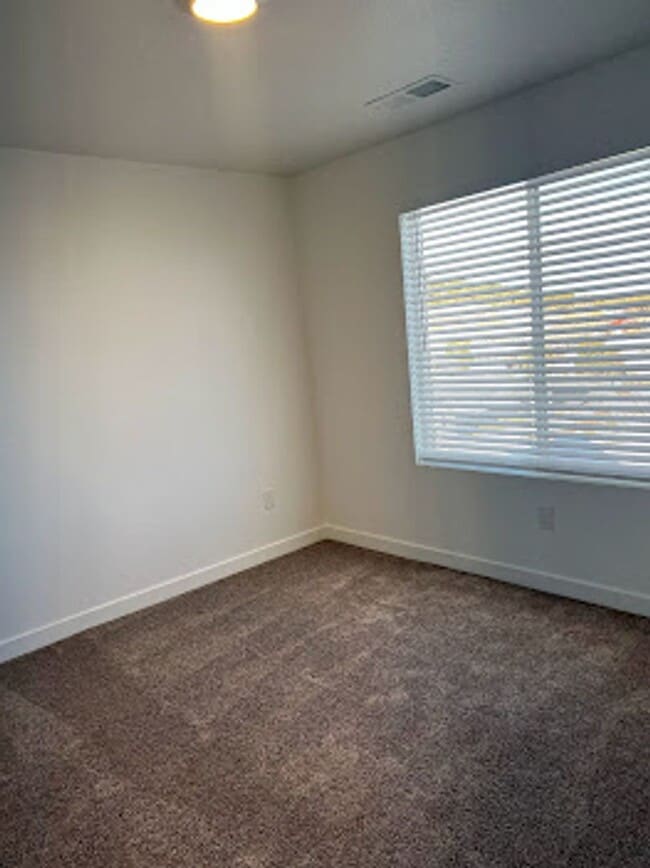 Building Photo - Just Reduced! Available Now! Old Sorrel To...
