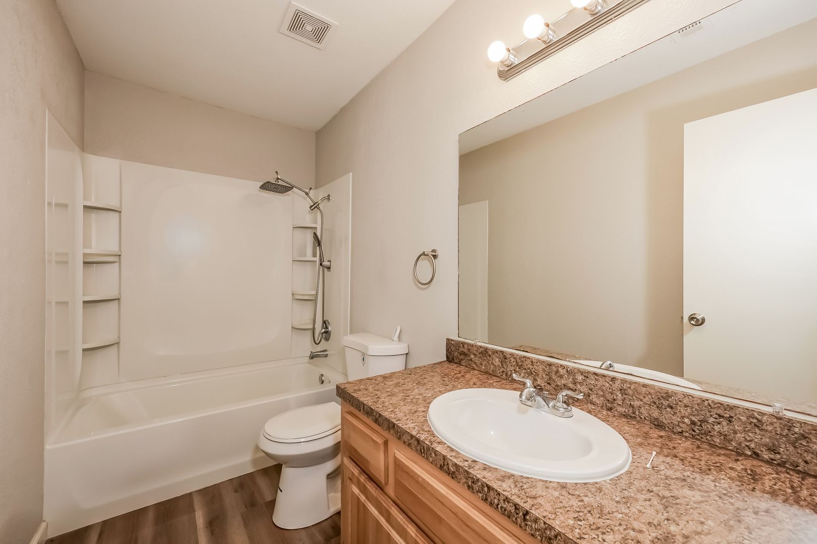 Building Photo - 321 Meadow Park Dr