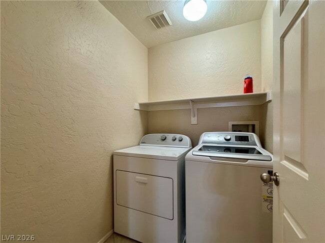 Building Photo - 9116 Westchester Hill Ave