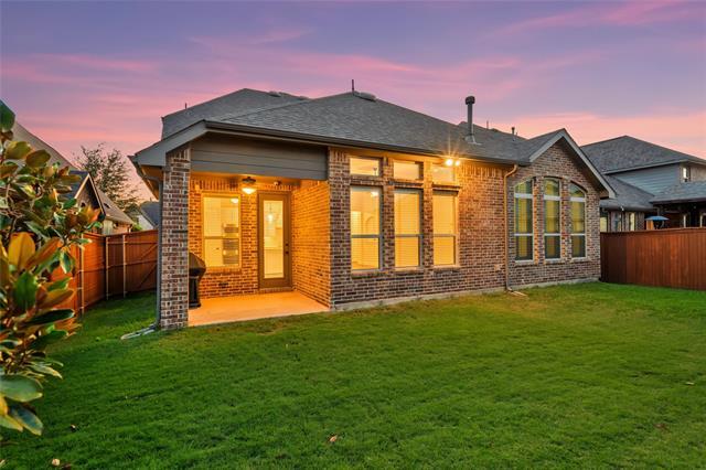 Building Photo - 2850 Sherwood Dr