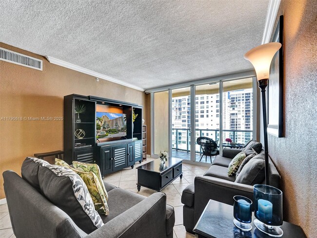 Building Photo - 2501 S Ocean Dr