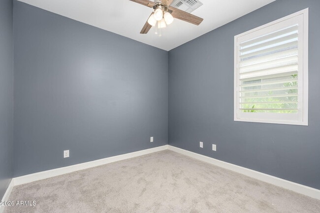 Building Photo - 542 E Bamboo Ln