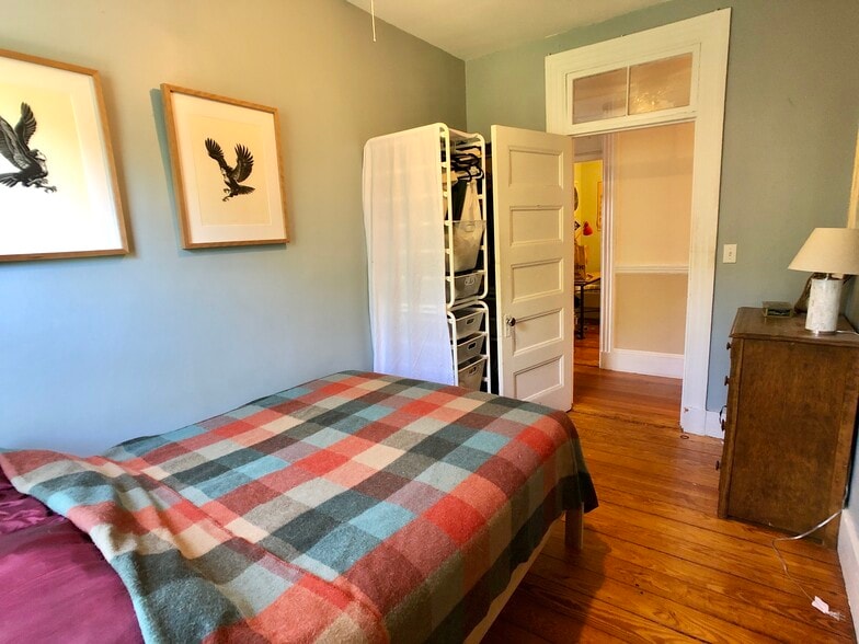 Building Photo - 5 Glen Rd