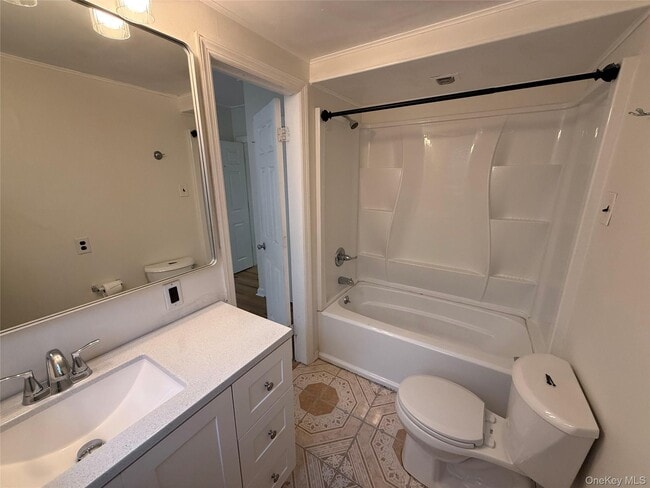 Building Photo - 4 St Marks Pl