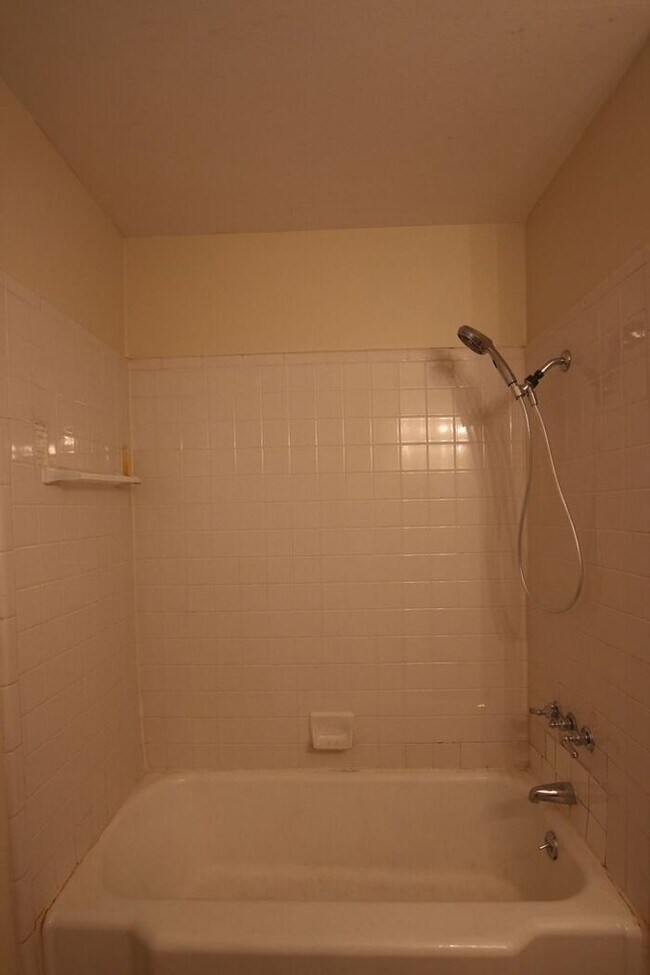 Building Photo - Charming 3 bedroom Home in Tyler ISD!