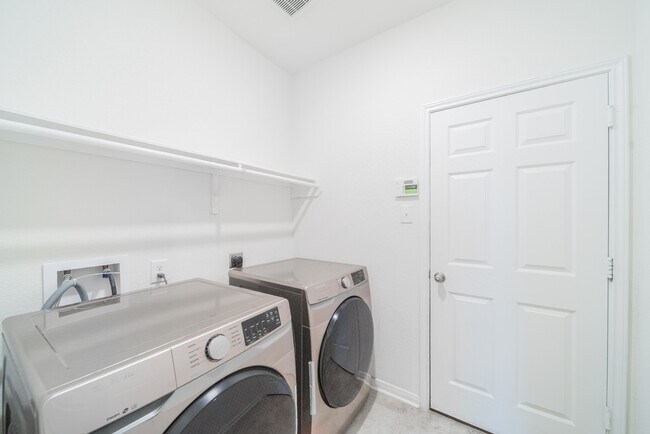 Building Photo - 17334 Texas Willow Dr
