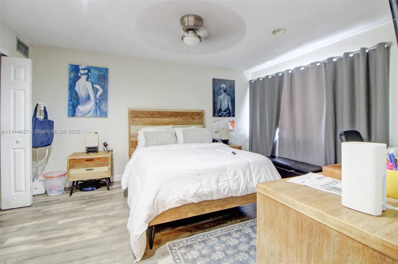 Building Photo - 6604 SW 113th Ave