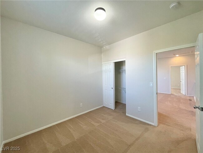 Building Photo - 10073 Pelham Park Ave