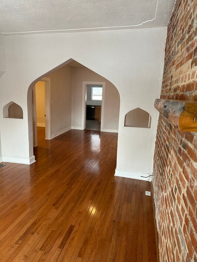 Living room looking into dining room - 3628 Mariposa St