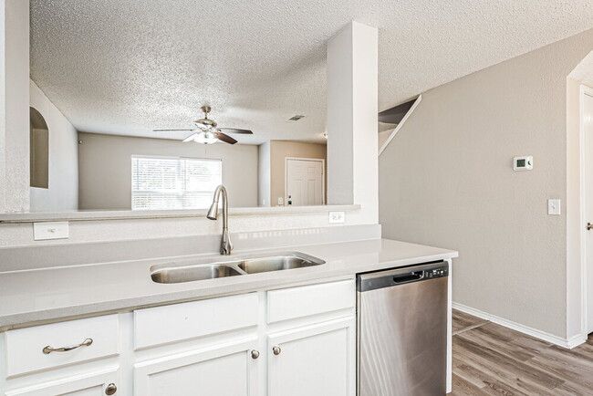 Building Photo - 1906 Purdue Dr