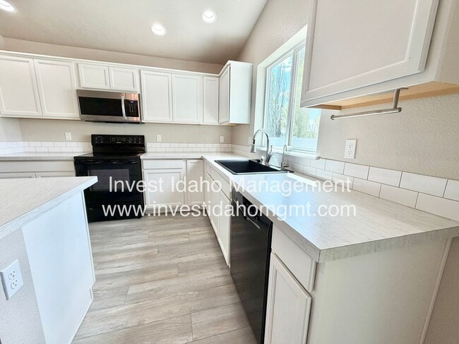 Building Photo - Spacious 4 Bed 2 Bath Home in Kuna