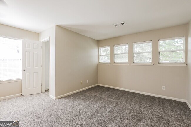 Building Photo - 604 Brookwater Dr
