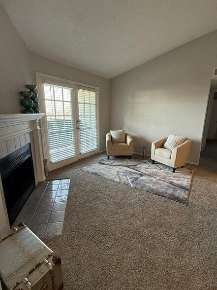 Building Photo - 3737 Timberglen Rd