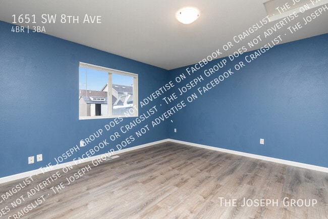 Building Photo - 1651 SW 8th Ave