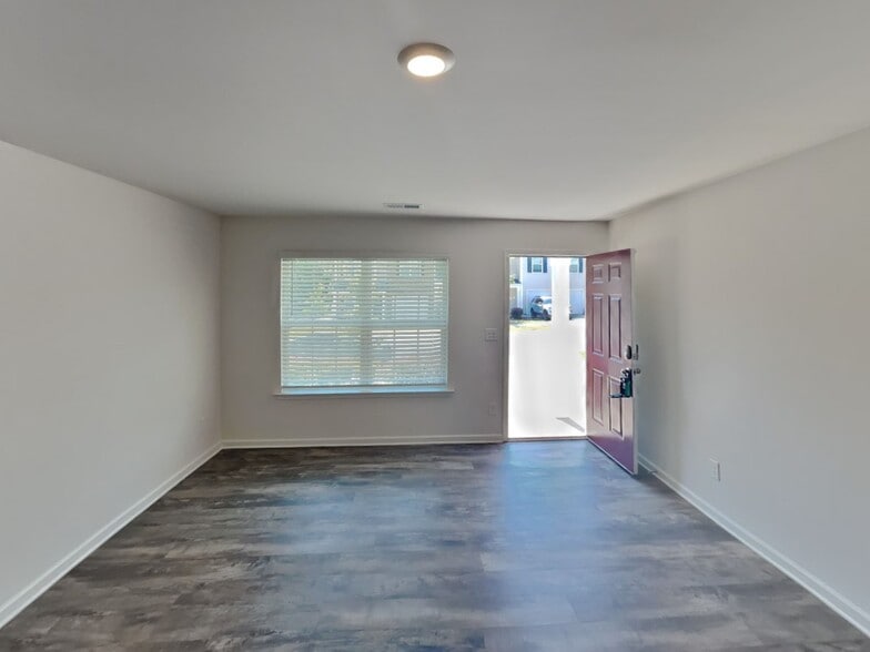 Building Photo - 2002 Ryker Davis Ln