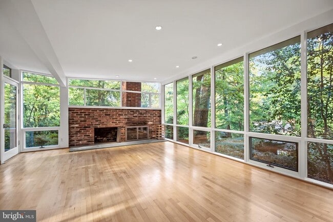 Building Photo - 2227 Glasgow Rd