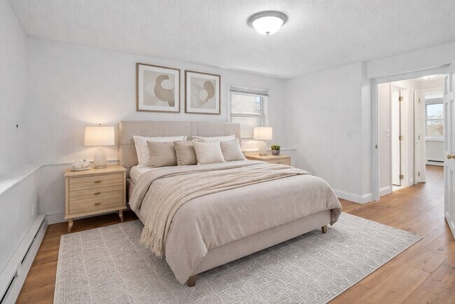 Building Photo - 121 Cambridge Rd