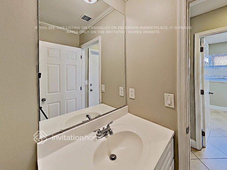 Building Photo - 7337 Nautica Way